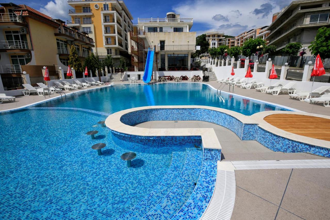 Hotel Corona Sveti Vlas Exterior photo