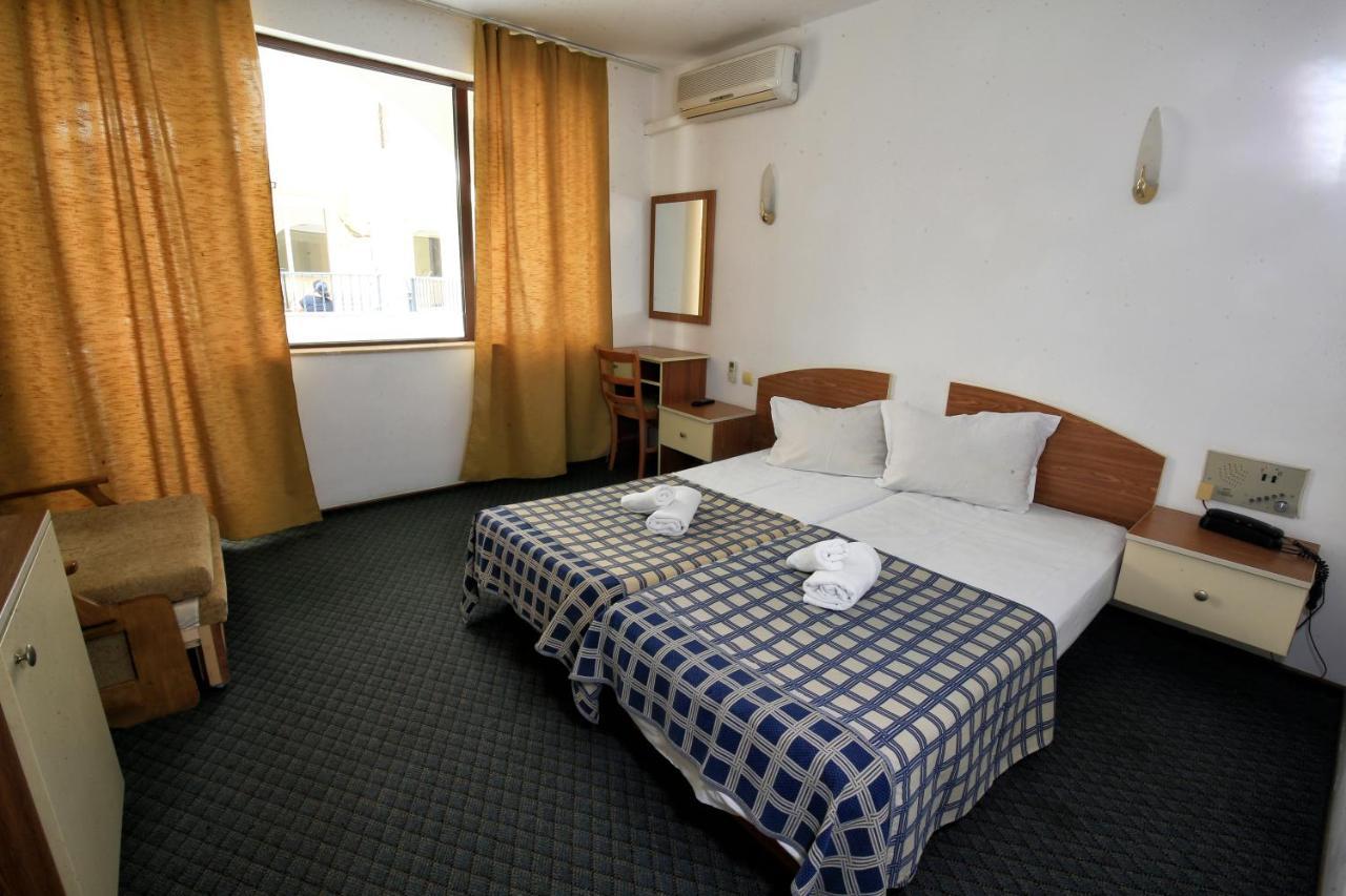 Hotel Corona Sveti Vlas Exterior photo